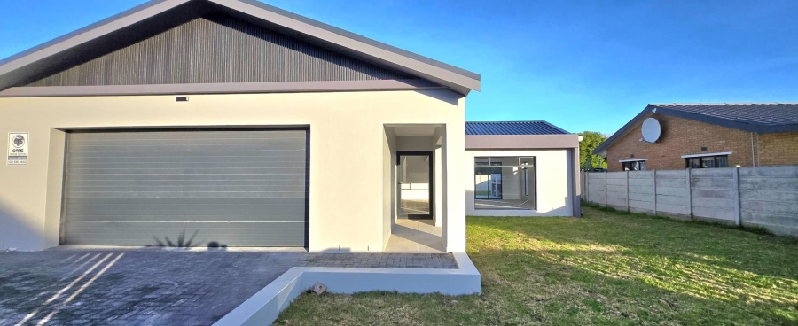 4 Bedroom Property for Sale in Franskraal Western Cape